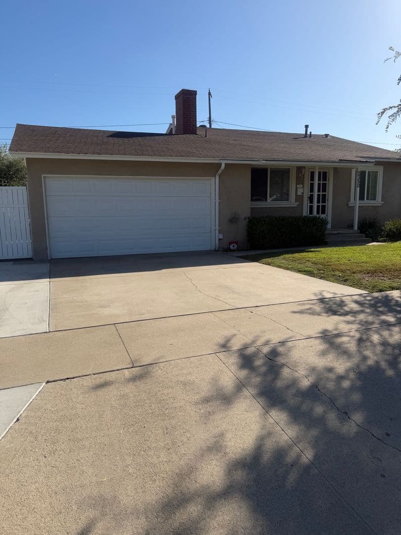 LONG BEACH House: 5350 E. MEZZANINE WAY
