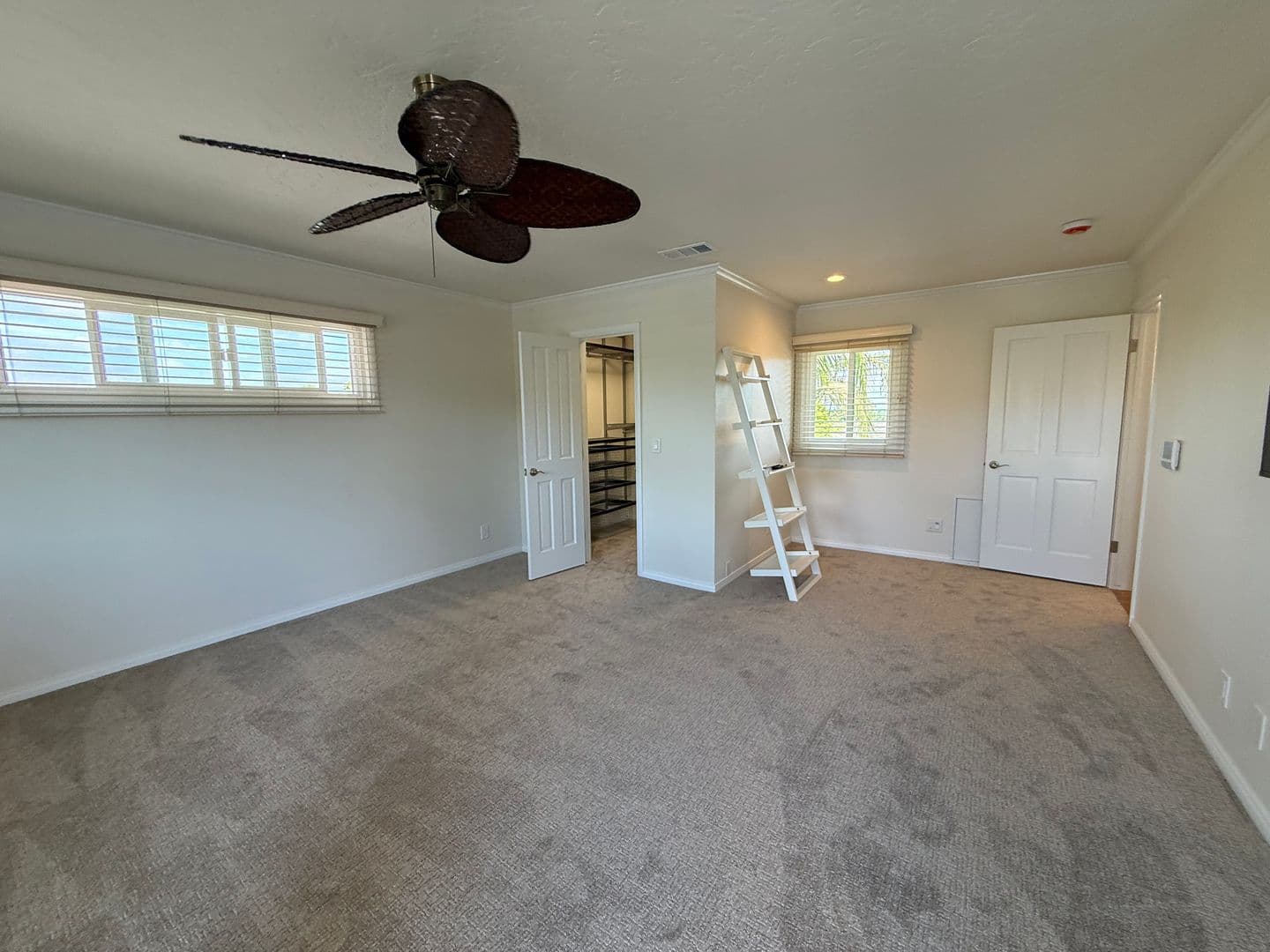 LONG BEACH House: 5290 1/2 E. EL ROBLE STREET