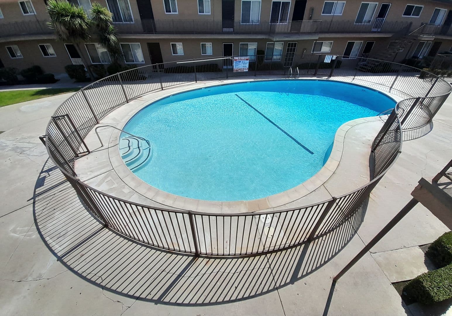 DOWNEY Apartment: 8547 IMPERIAL HIGHWAY