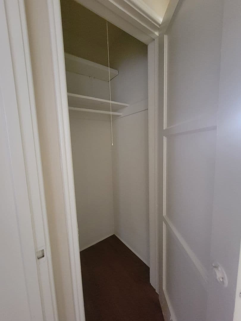 LONG BEACH Apartment: 917 E. 1ST STREET