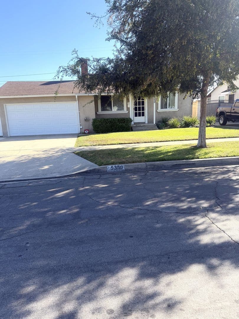 LONG BEACH House: 5350 E. MEZZANINE WAY