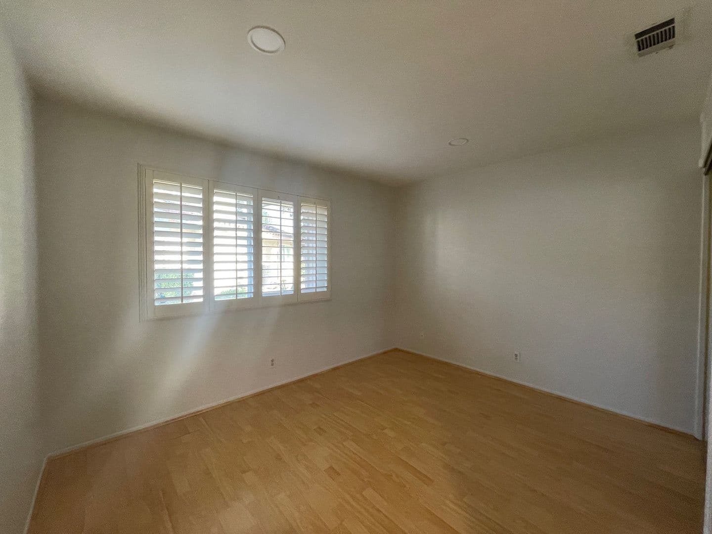 CERRITOS House: 16615 BLOOMFIELD AVE #6