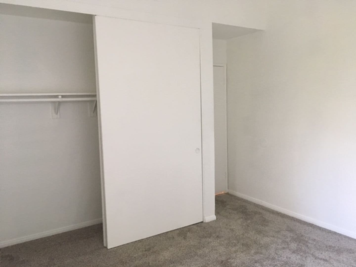 LONG BEACH Apartment: 735 REDONDO AVE