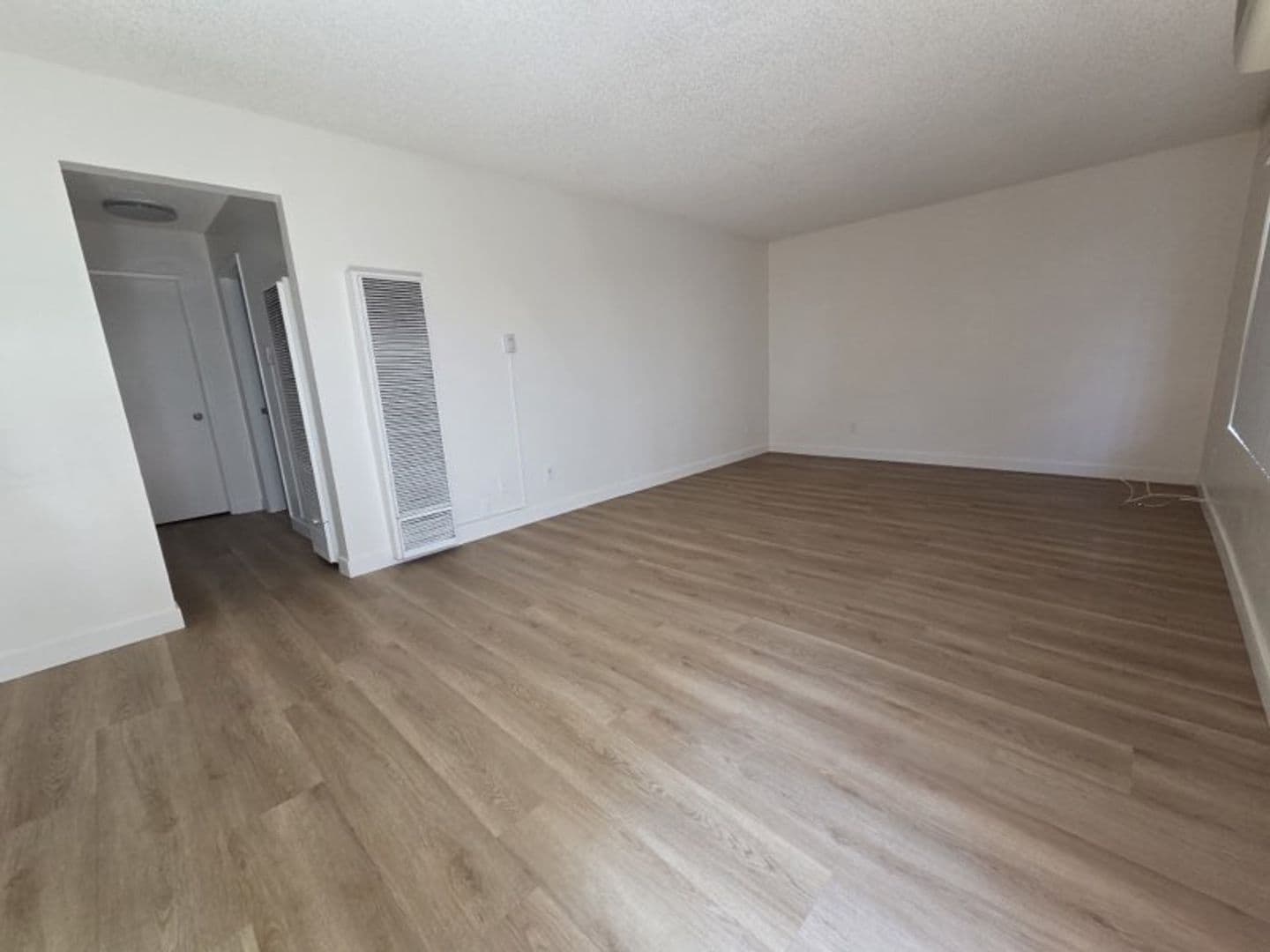 WHITTIER Apartment: 14480 MULBERRY DRIVE