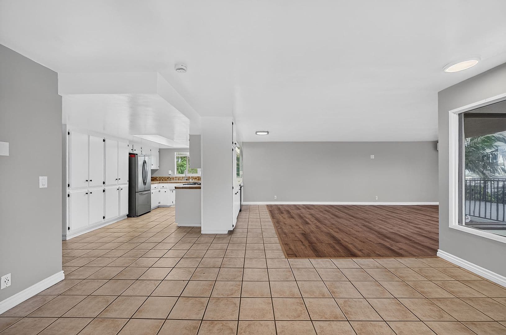 SIGNAL HILL Apartment: 2699 E. 20TH STREET