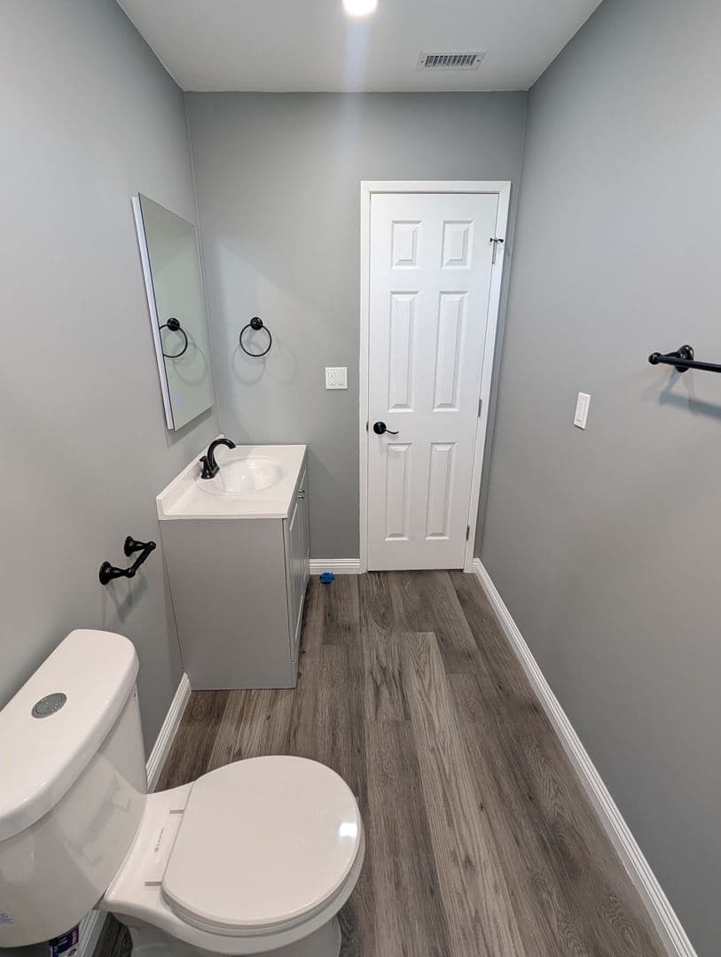 LONG BEACH Apartment: 1129 CHERRY AVE.