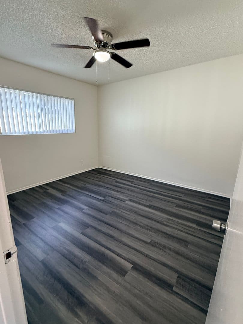 LONG BEACH Apartment: 5030 LINDEN AVENUE