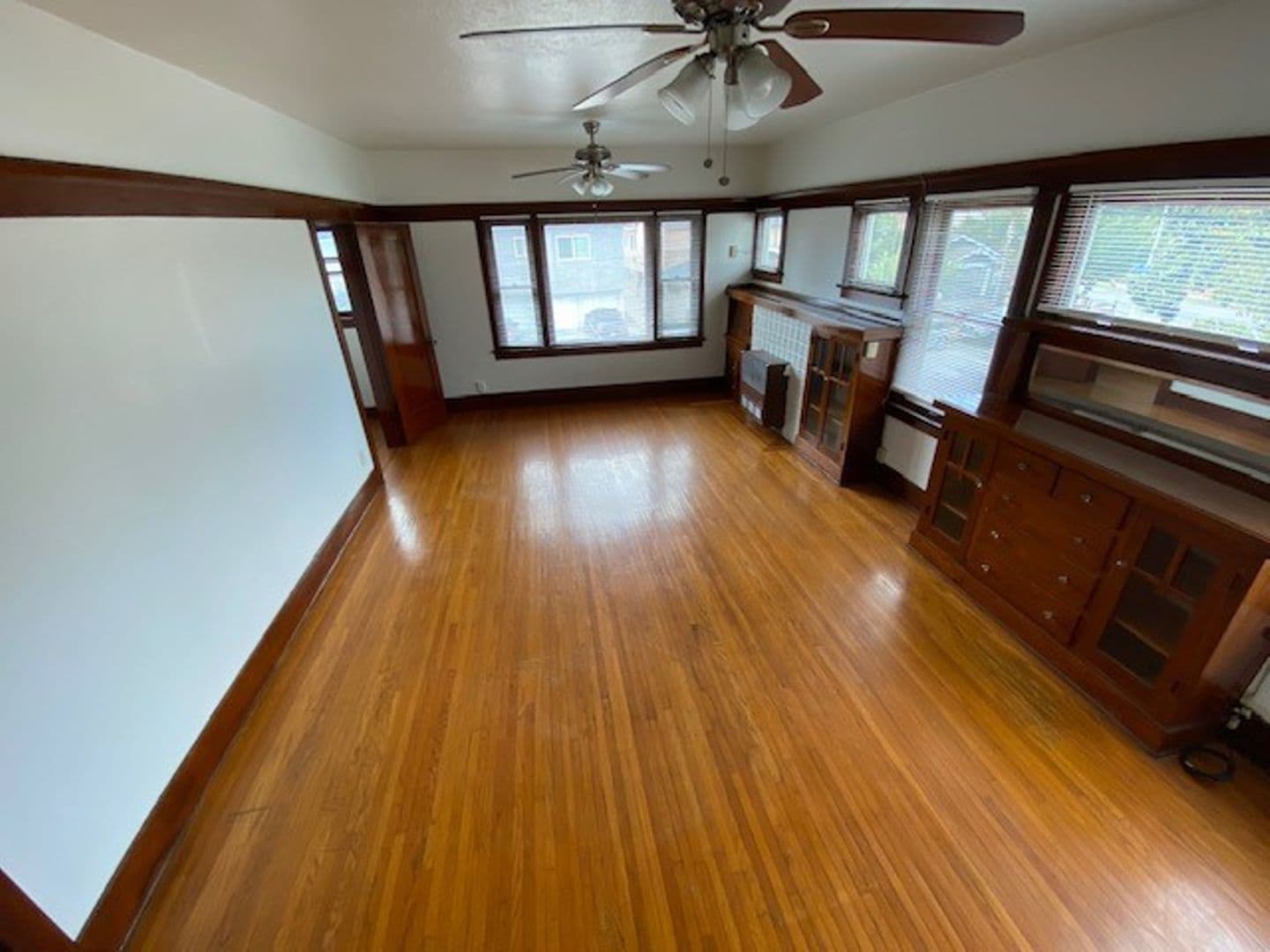 LONG BEACH Apartment: 772-778 LOMA AVENUE