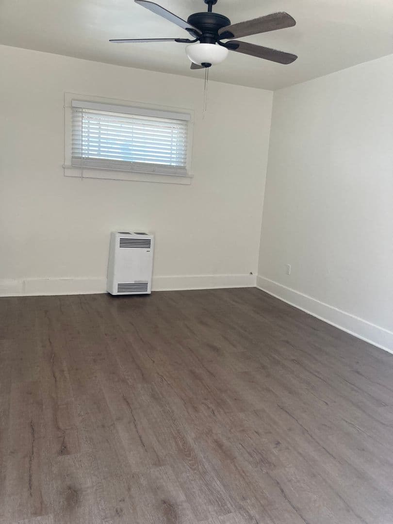 LONG BEACH Apartment: 1151 DAISY AVE