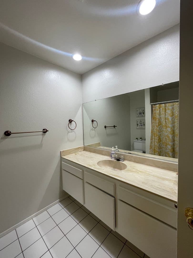 CERRITOS House: 16615 BLOOMFIELD AVE #6