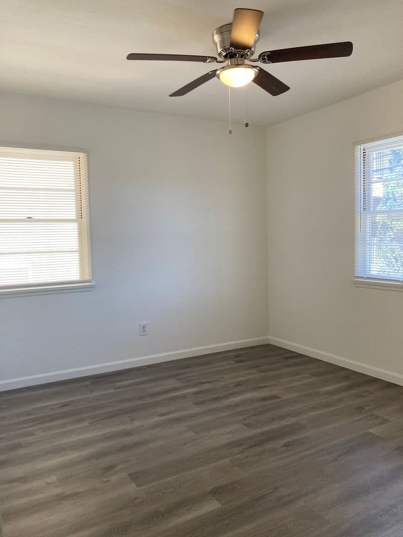 LONG BEACH Apartment: 756-760 GARDENIA AVE.