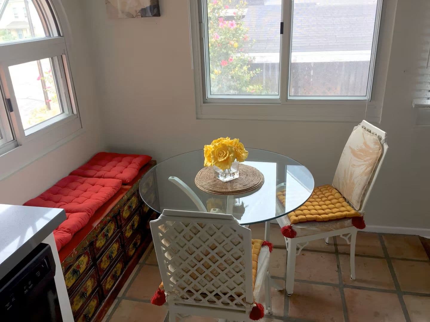 San Diego Apartment: 2055 Albatross St