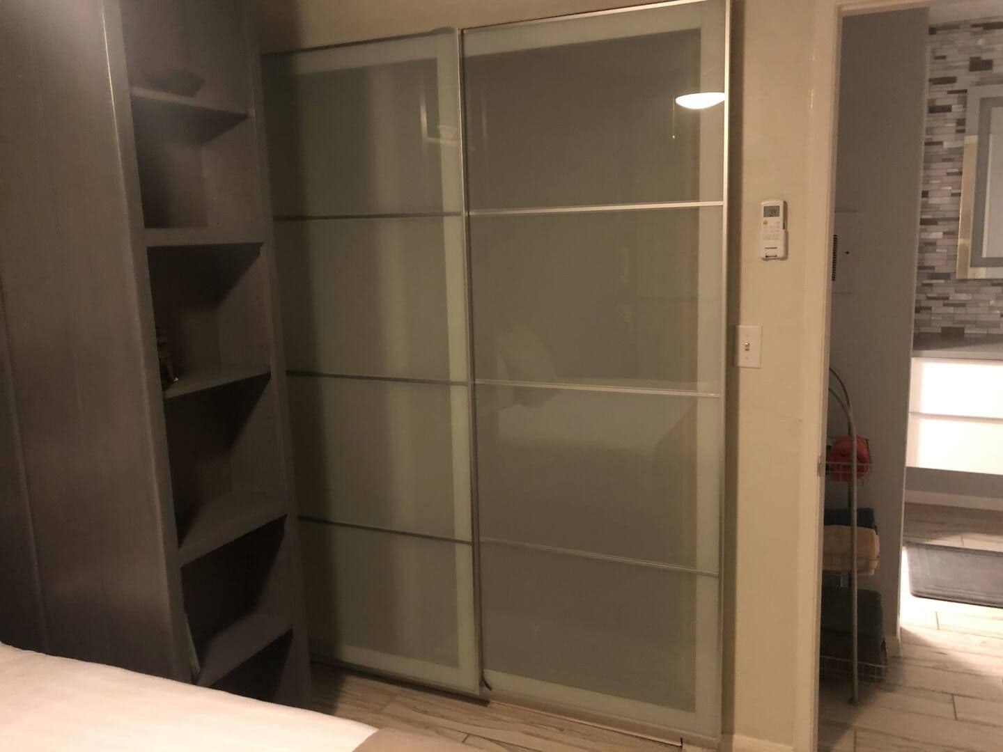 San Diego Apartment: 2055 Albatross St