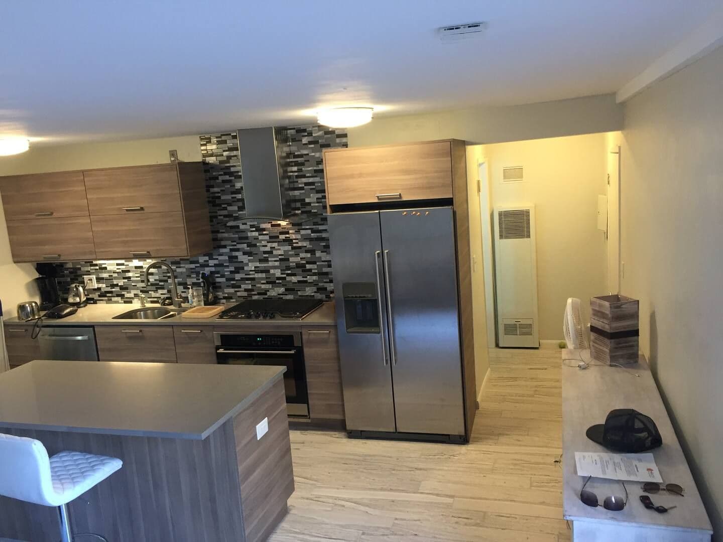 San Diego Apartment: 2055 Albatross St