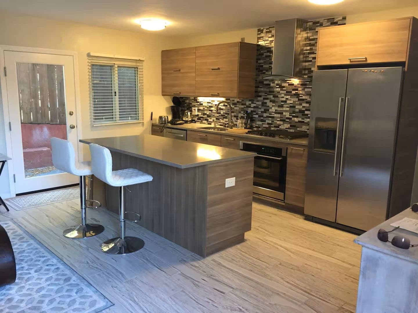 San Diego Apartment: 2055 Albatross St