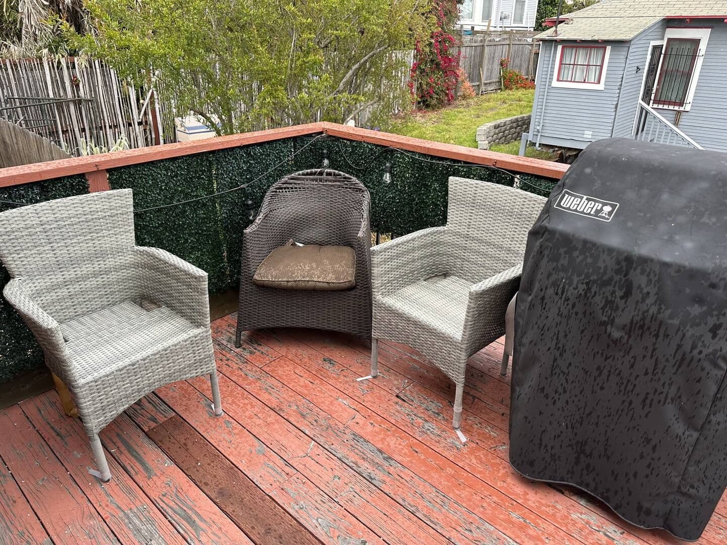 San Diego Apartment: 2055 Albatross St