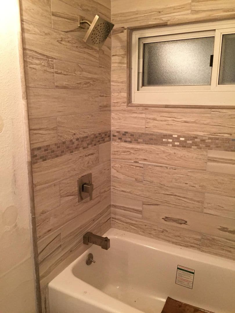 San Diego Apartment: 2055 Albatross St