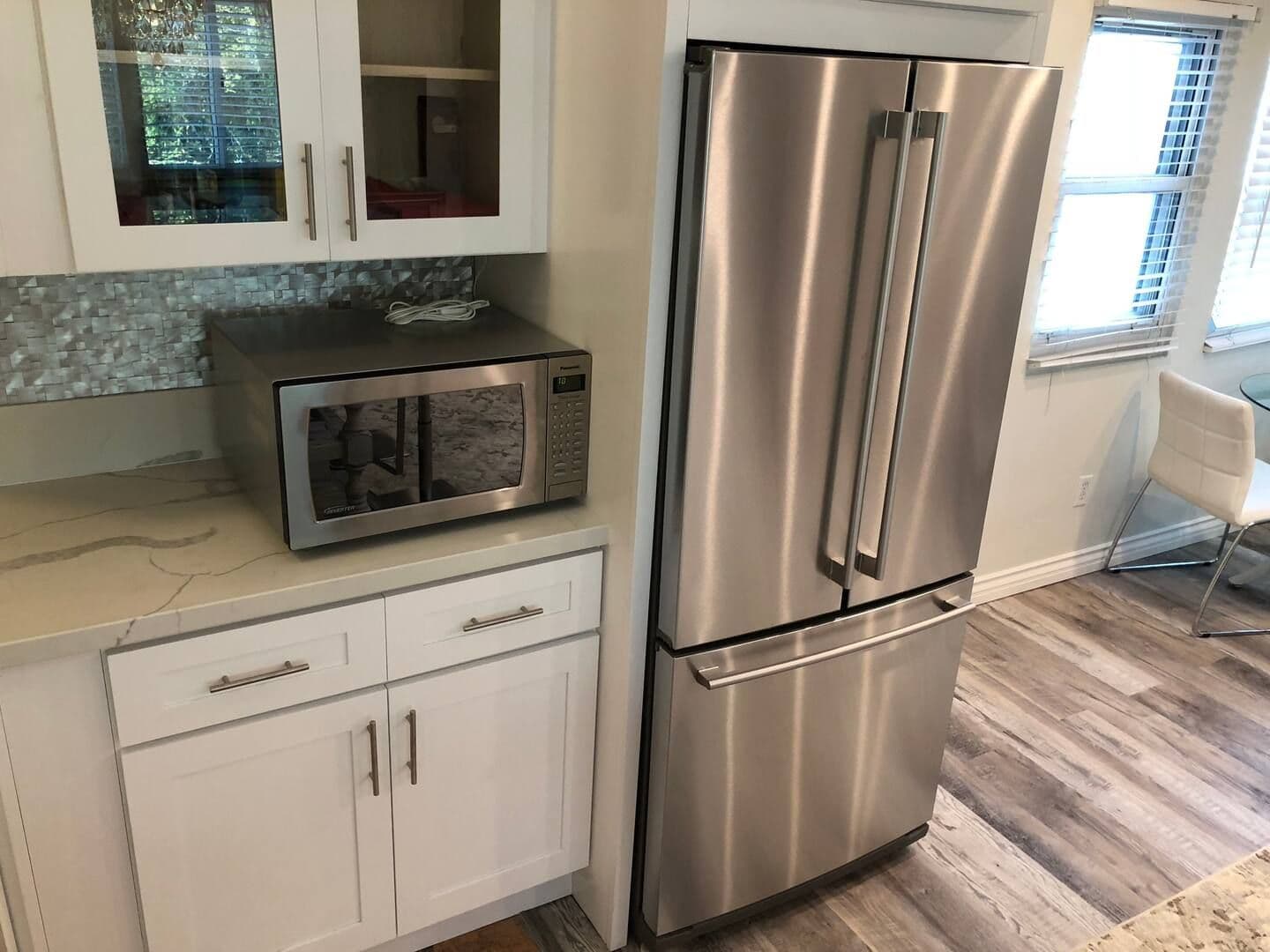 San Diego Apartment: 2055 Albatross St