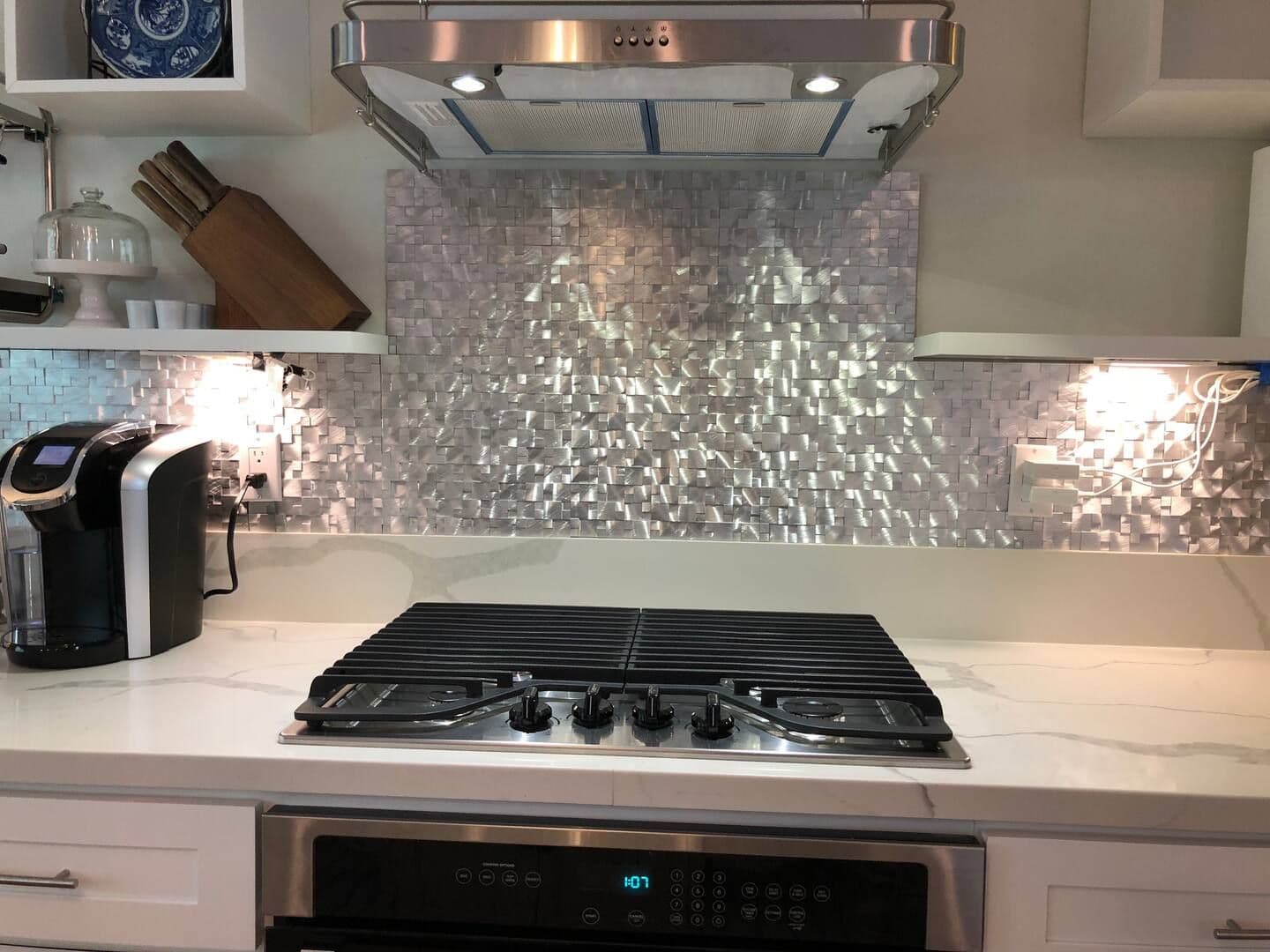 San Diego Apartment: 2055 Albatross St