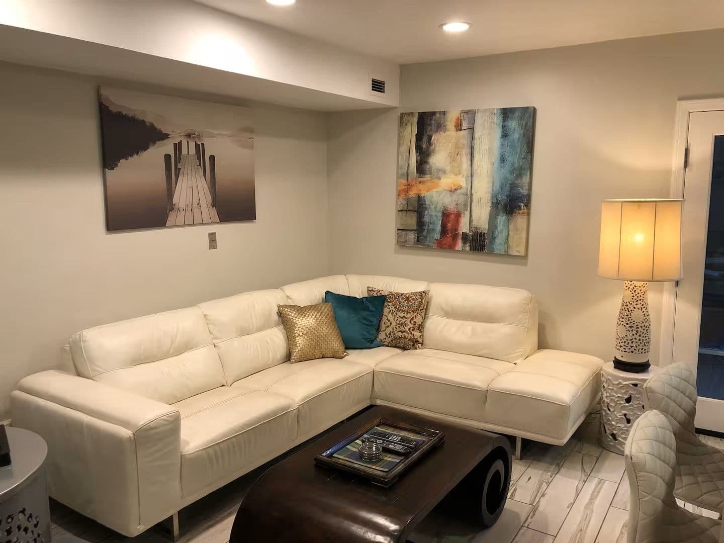 San Diego Apartment: 2055 Albatross St