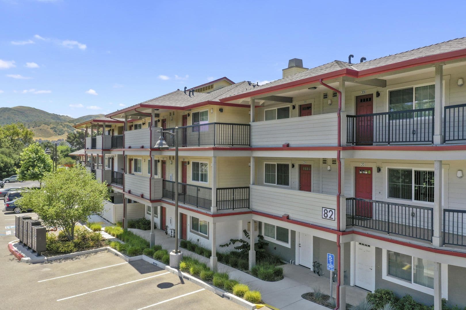 Buellton Apartment: 82 Second Street