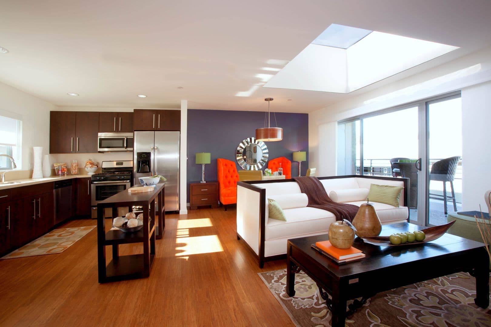 Los Angeles Apartment: 4547 Eagle Rock Blvd
