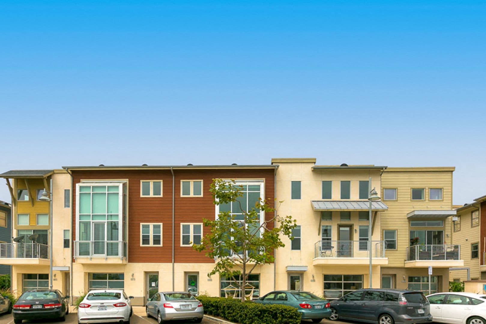 Carlsbad Apartment: 6790 Embarcadero Ln