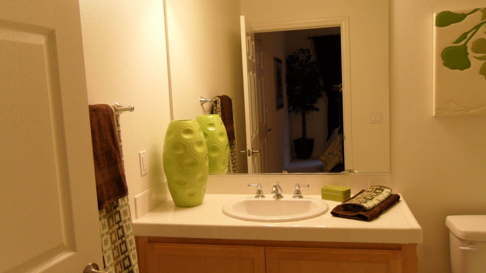 Sun Valley Apartment: 8700 Glenoaks Blvd