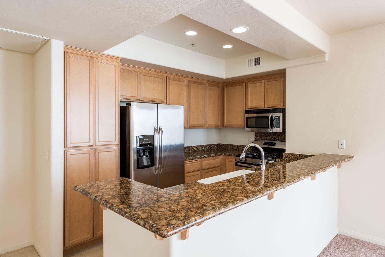 Sun Valley Apartment: 8700 Glenoaks Blvd
