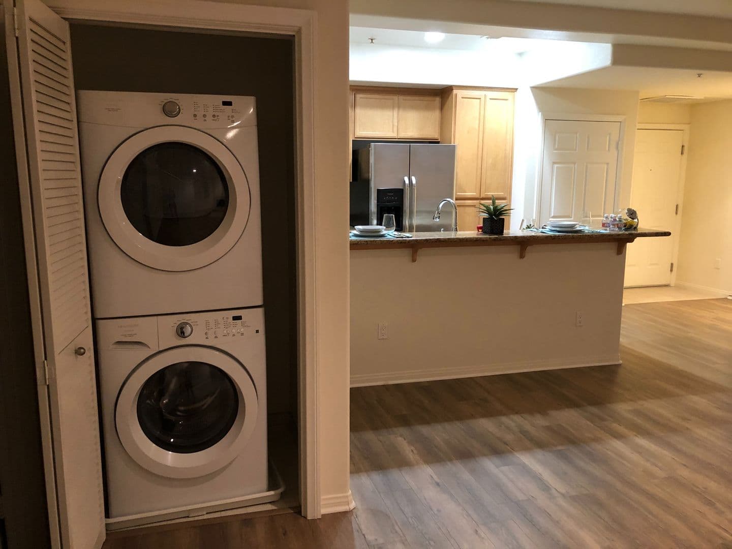 Sun Valley Apartment: 8700 Glenoaks Blvd