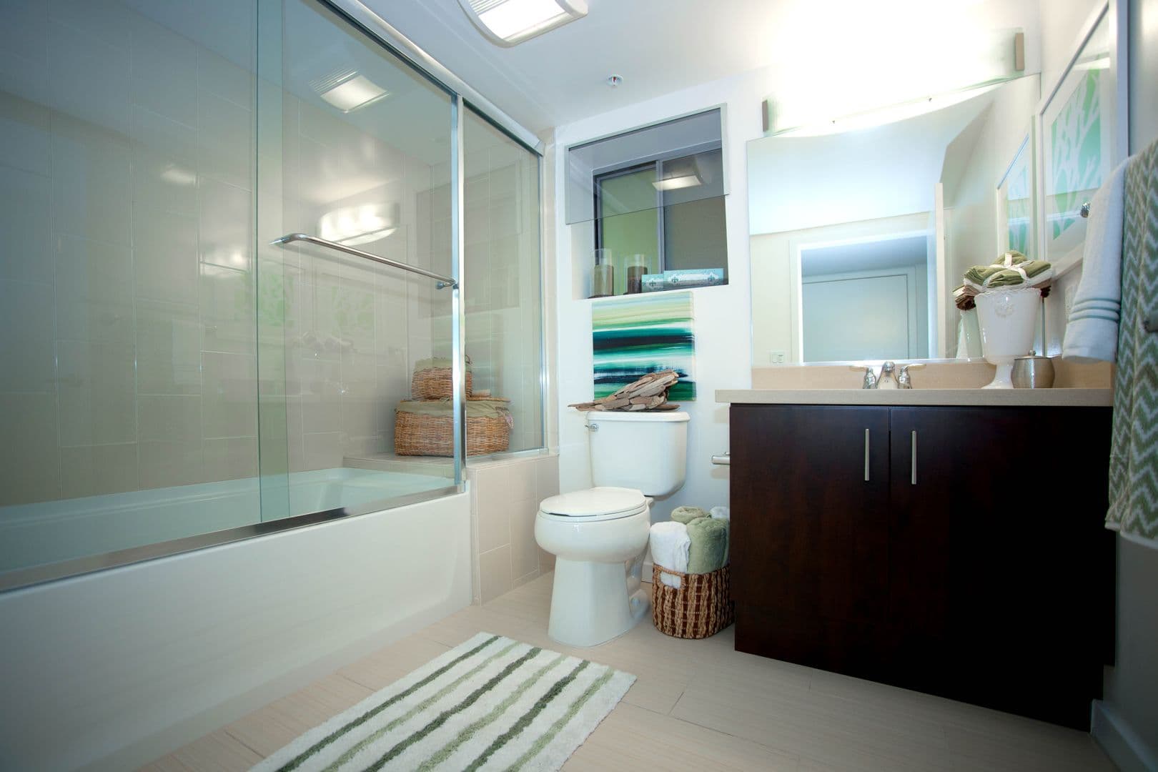 Los Angeles Apartment: 4547 Eagle Rock Blvd