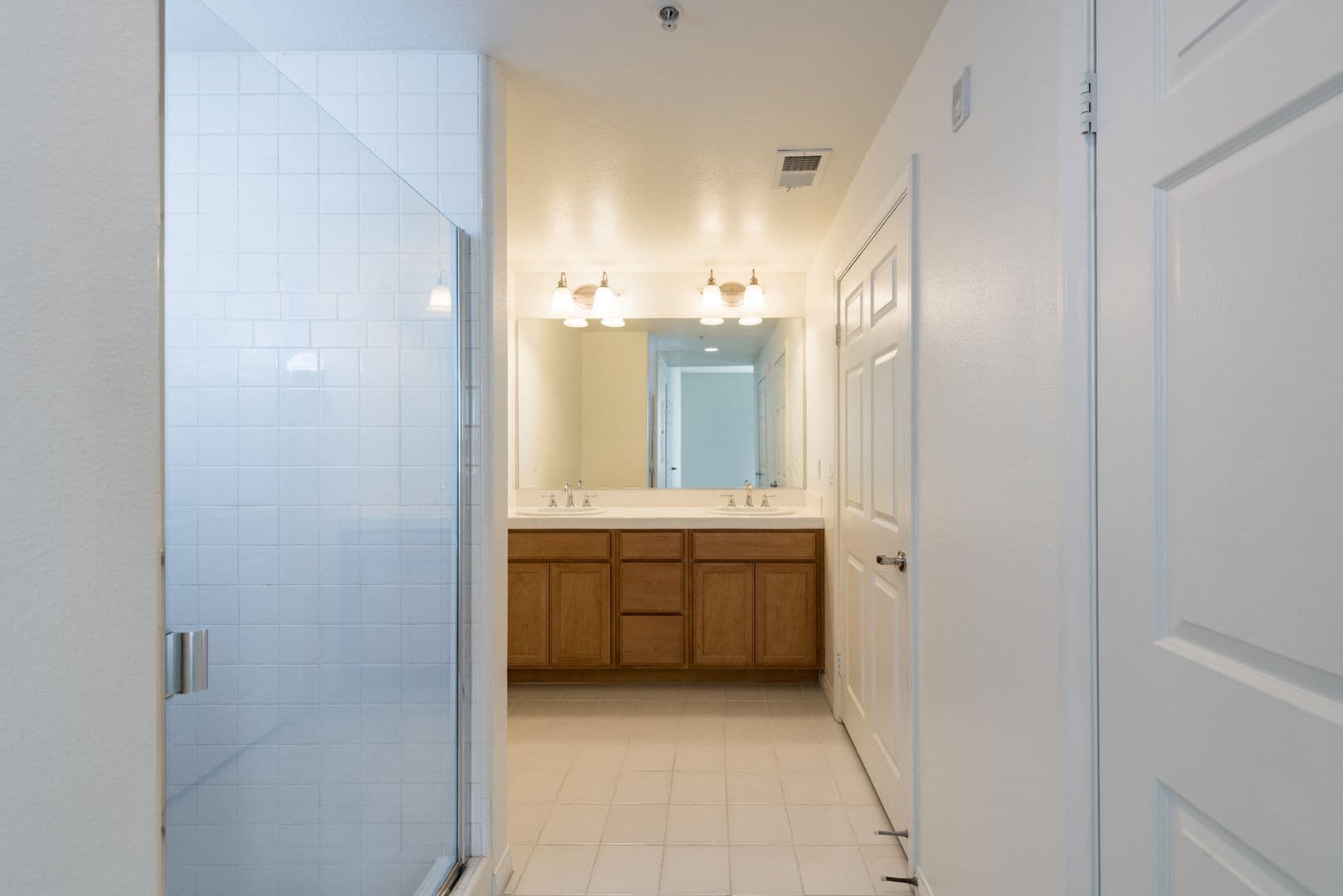 Sun Valley Apartment: 8700 Glenoaks Blvd