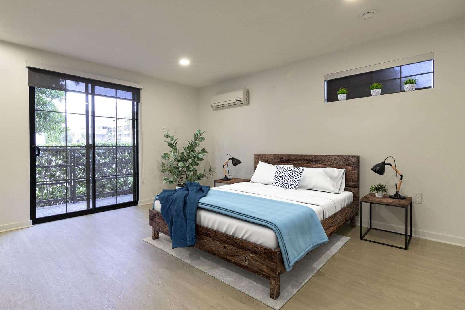 Los Angeles Apartment: 1901 Overland Ave