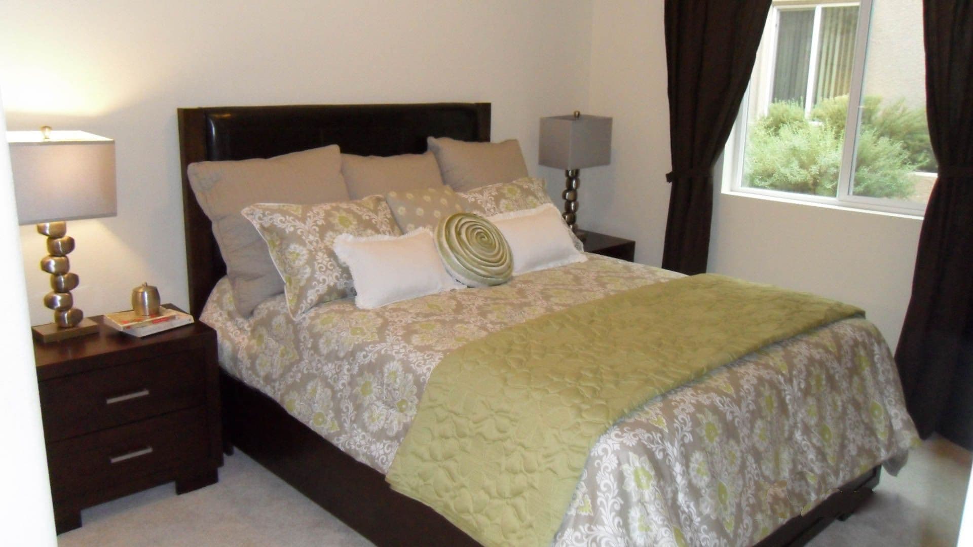 Sun Valley Apartment: 8700 Glenoaks Blvd