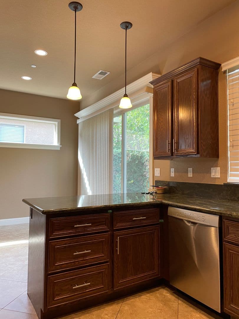 Orangevale House: 6127 Via Presidio