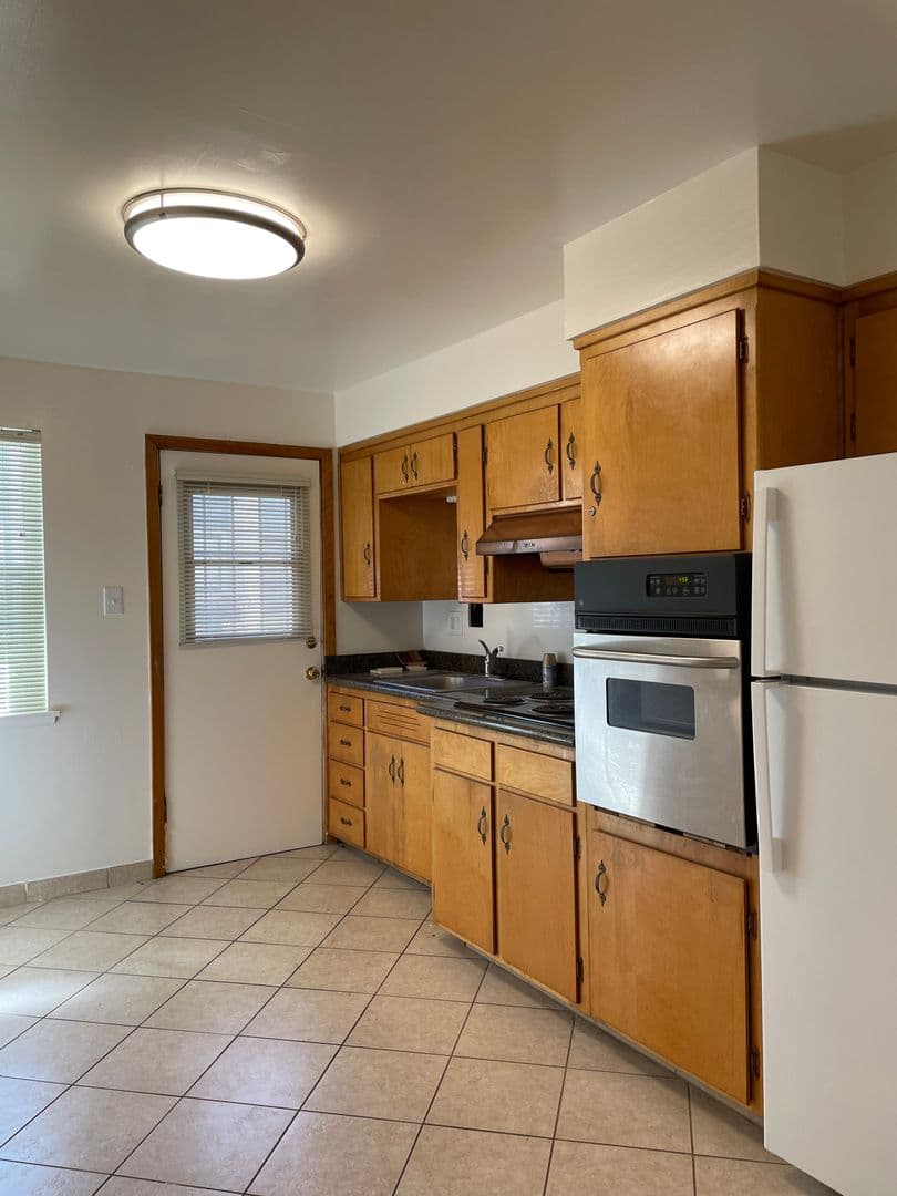 Sacramento Apartment: 1401 20th Street