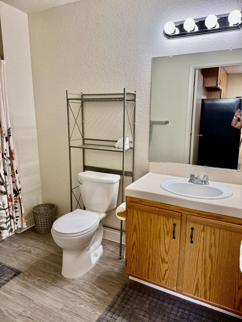 Carmichael Apartment: 3930 Hollister Ave.