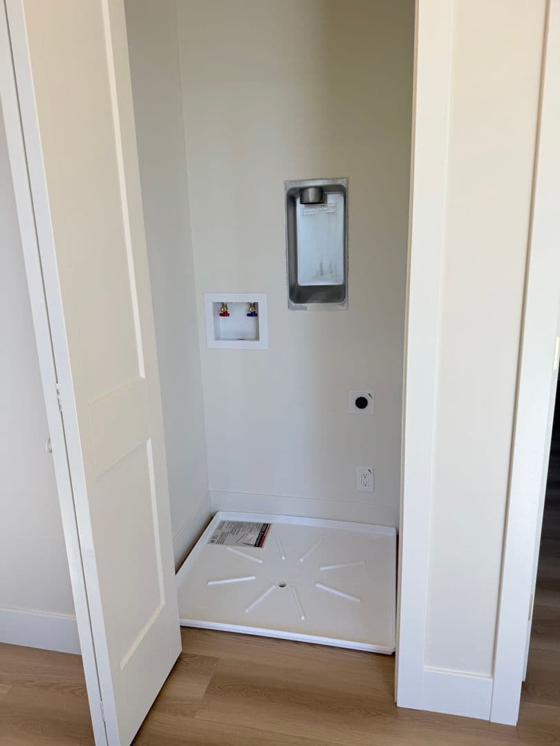 Sacramento Apartment: 5895 28th St. & 2811 37th Ave.
