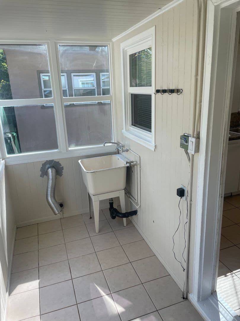 Sacramento House: 509 23rd Street
