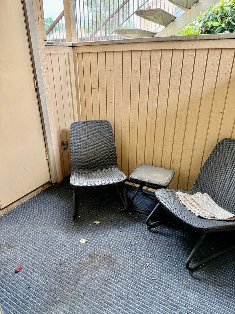 Carmichael Apartment: 3930 Hollister Ave.