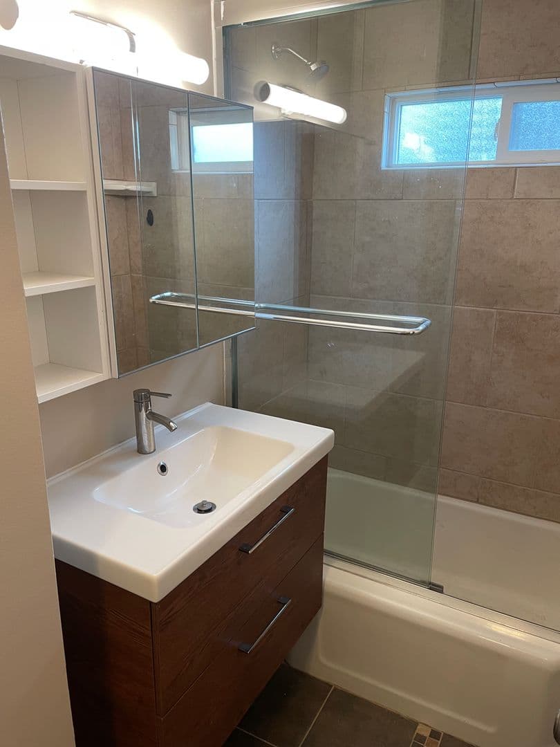Sacramento House: 2701 58th Street