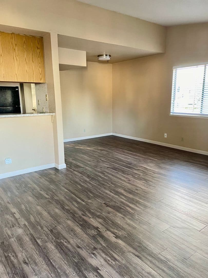 Carmichael Apartment: 3930 Hollister Ave.