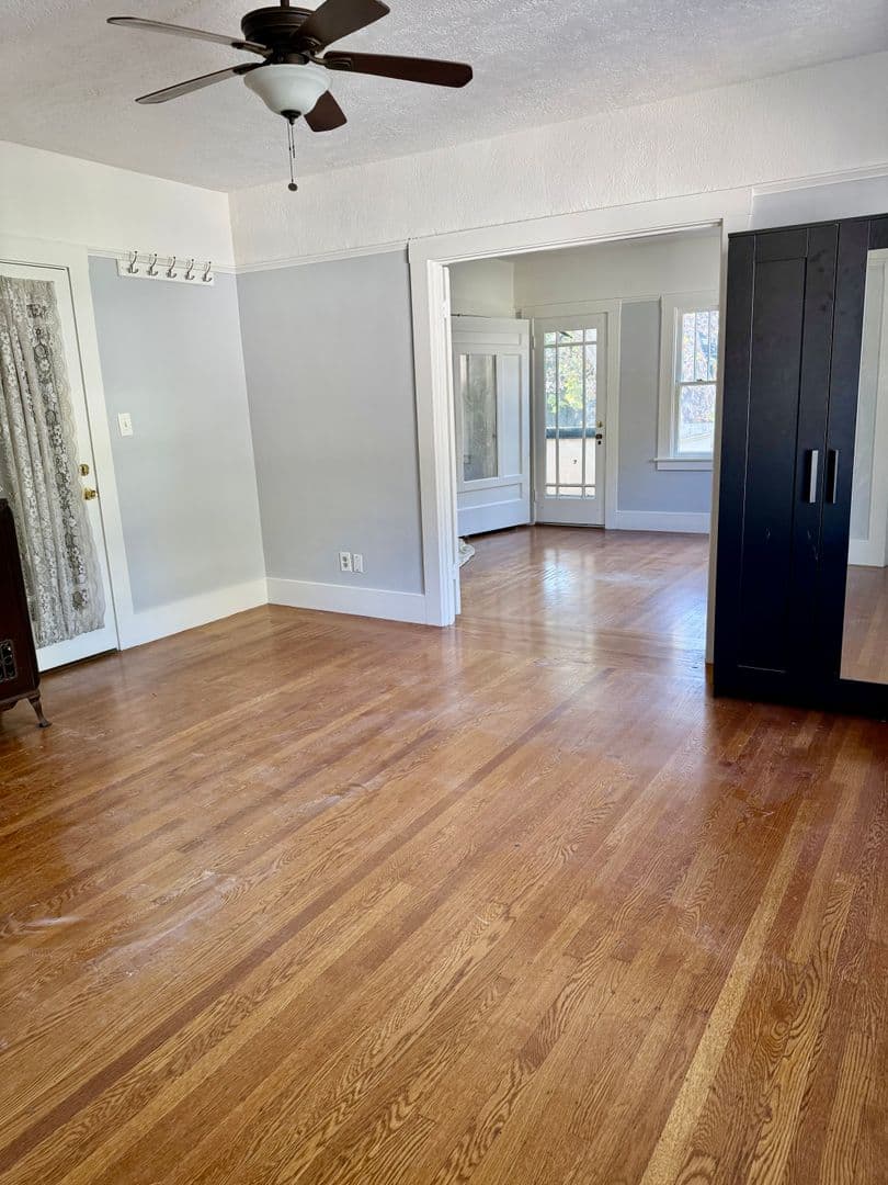 Sacramento Apartment: 717 24th Street