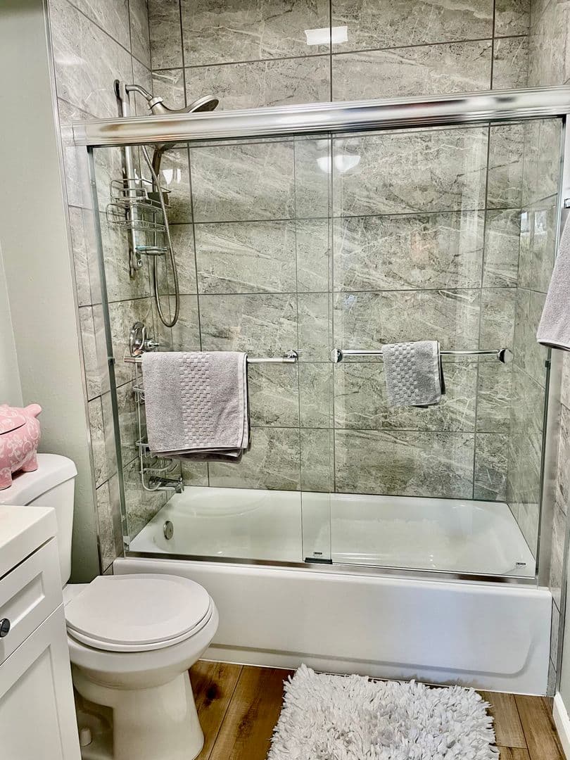Sacramento House: 1908 42nd Street