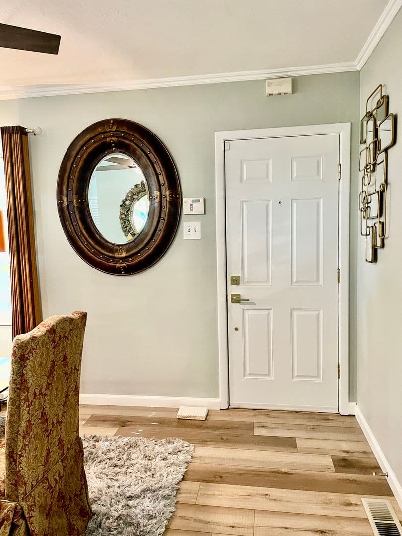 Sacramento House: 1908 42nd Street