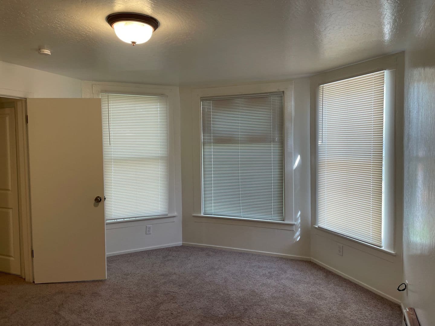 Sacramento Apartment: 1401 20th Street