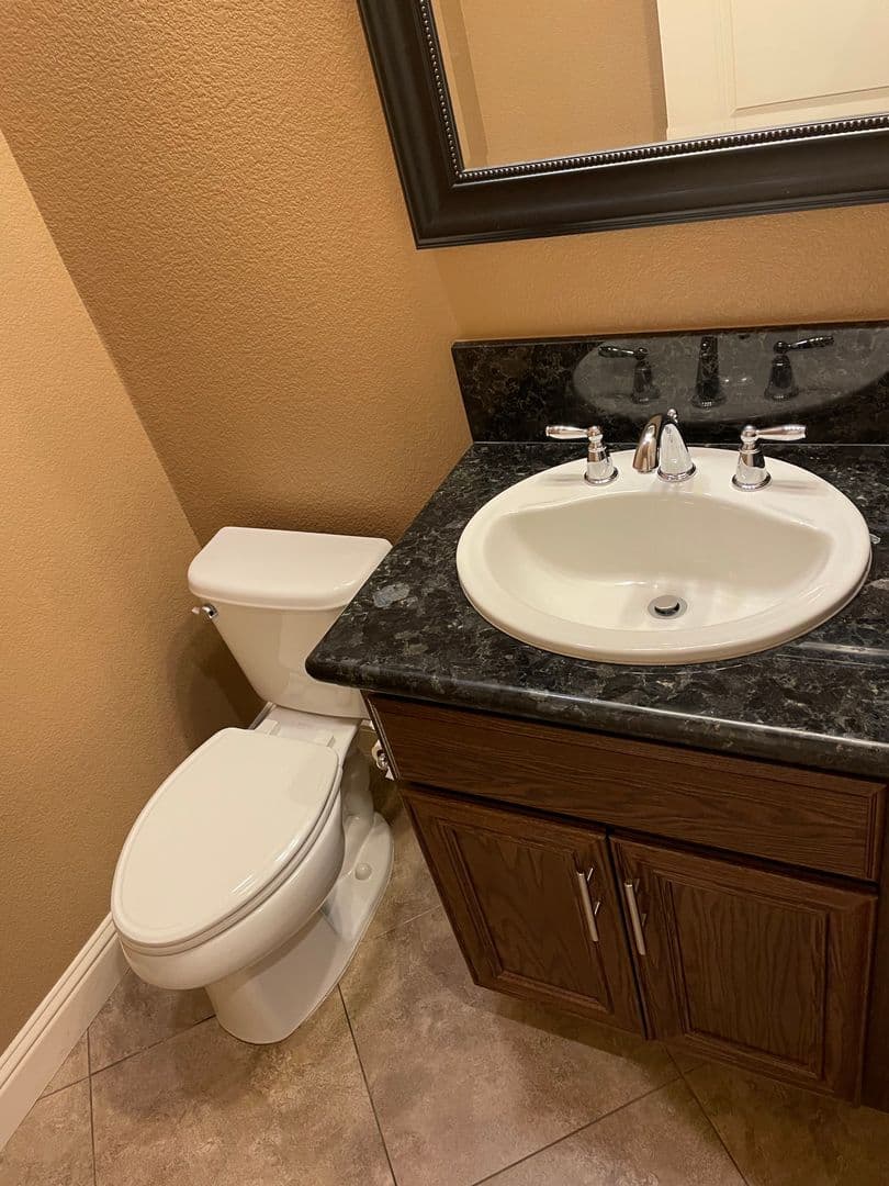 Orangevale House: 6127 Via Presidio