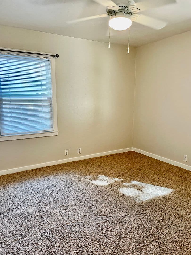 Sacramento House: 4217 V Street