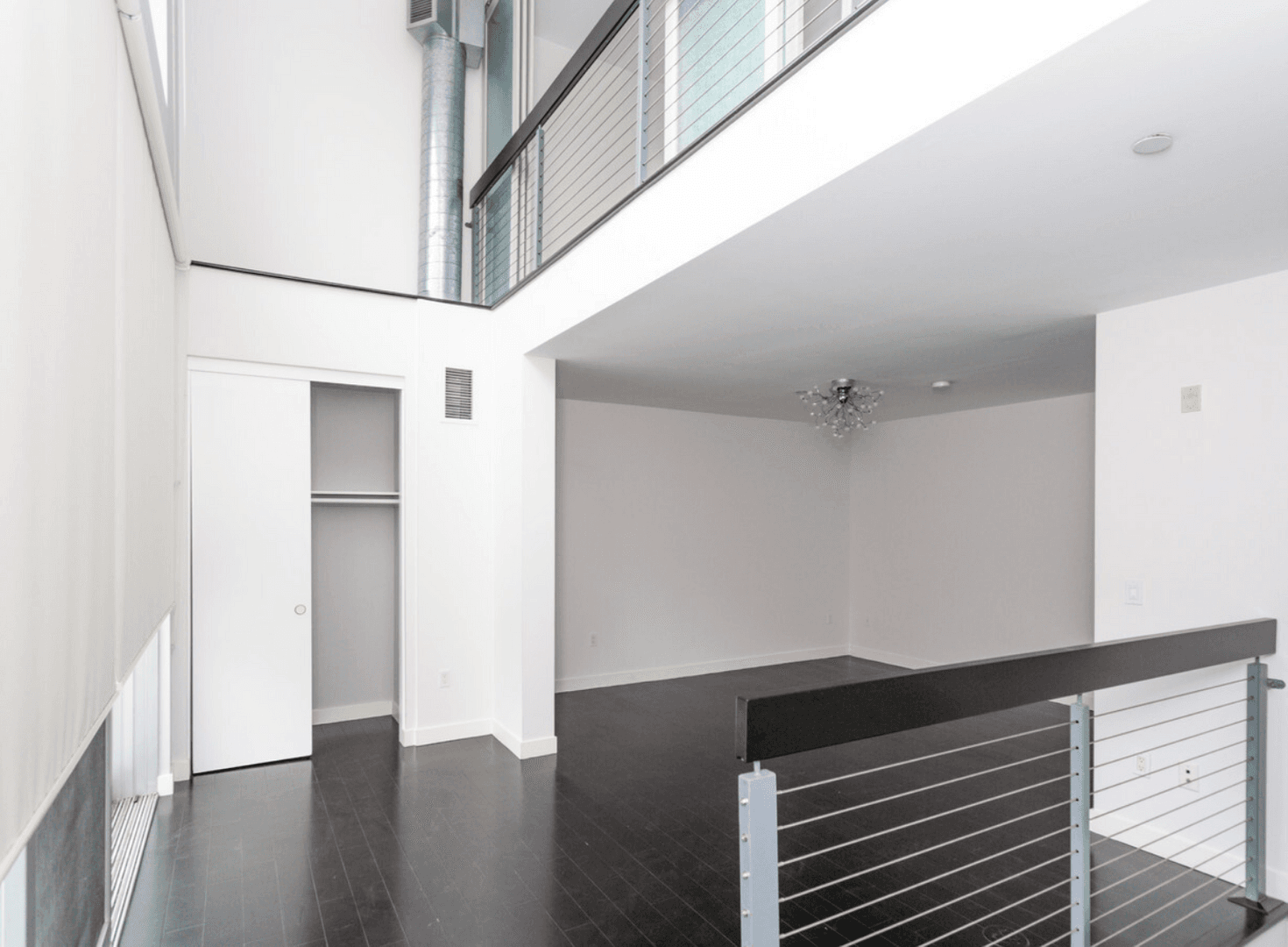 Los Angeles Apartment: 5700 Melrose Avenue