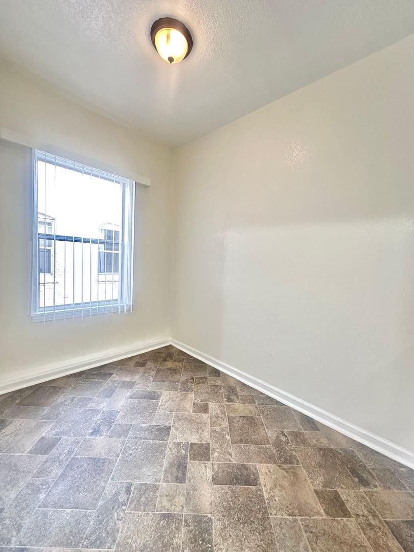 Los Angeles Apartment: 1200 S. Hoover Street